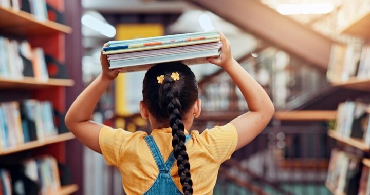zapisz-dziecko-do-bibliotecznego-klubu-programisty-auto-3548
